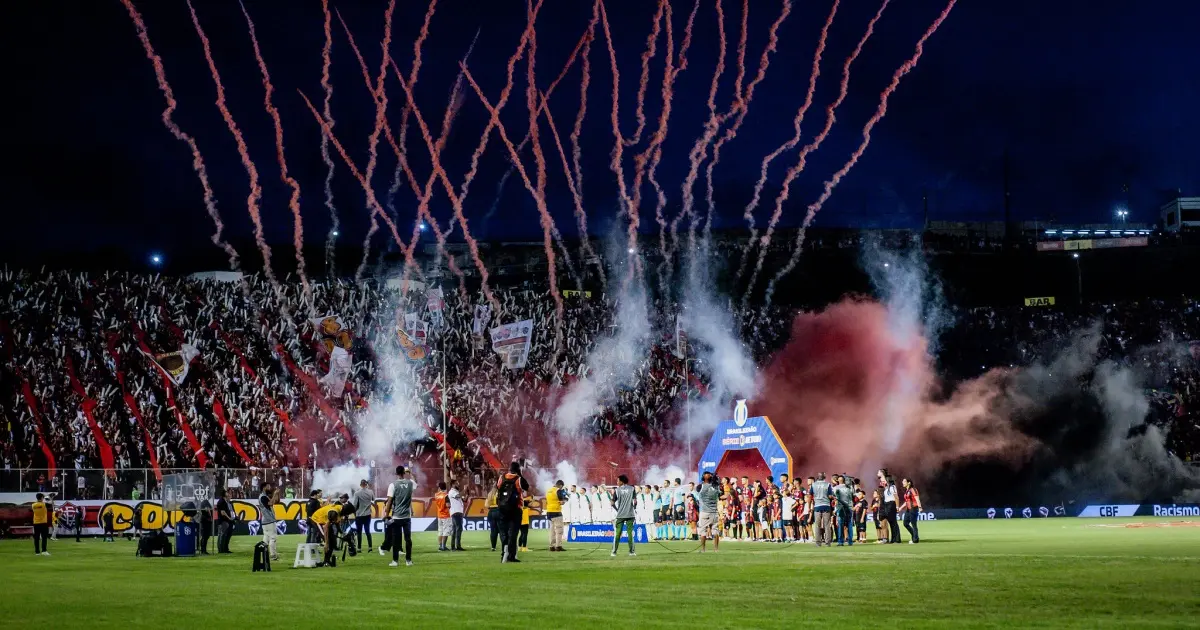 Quase lá! Vitória ultrapassa 98% de chances de acesso e vê título mais próximo