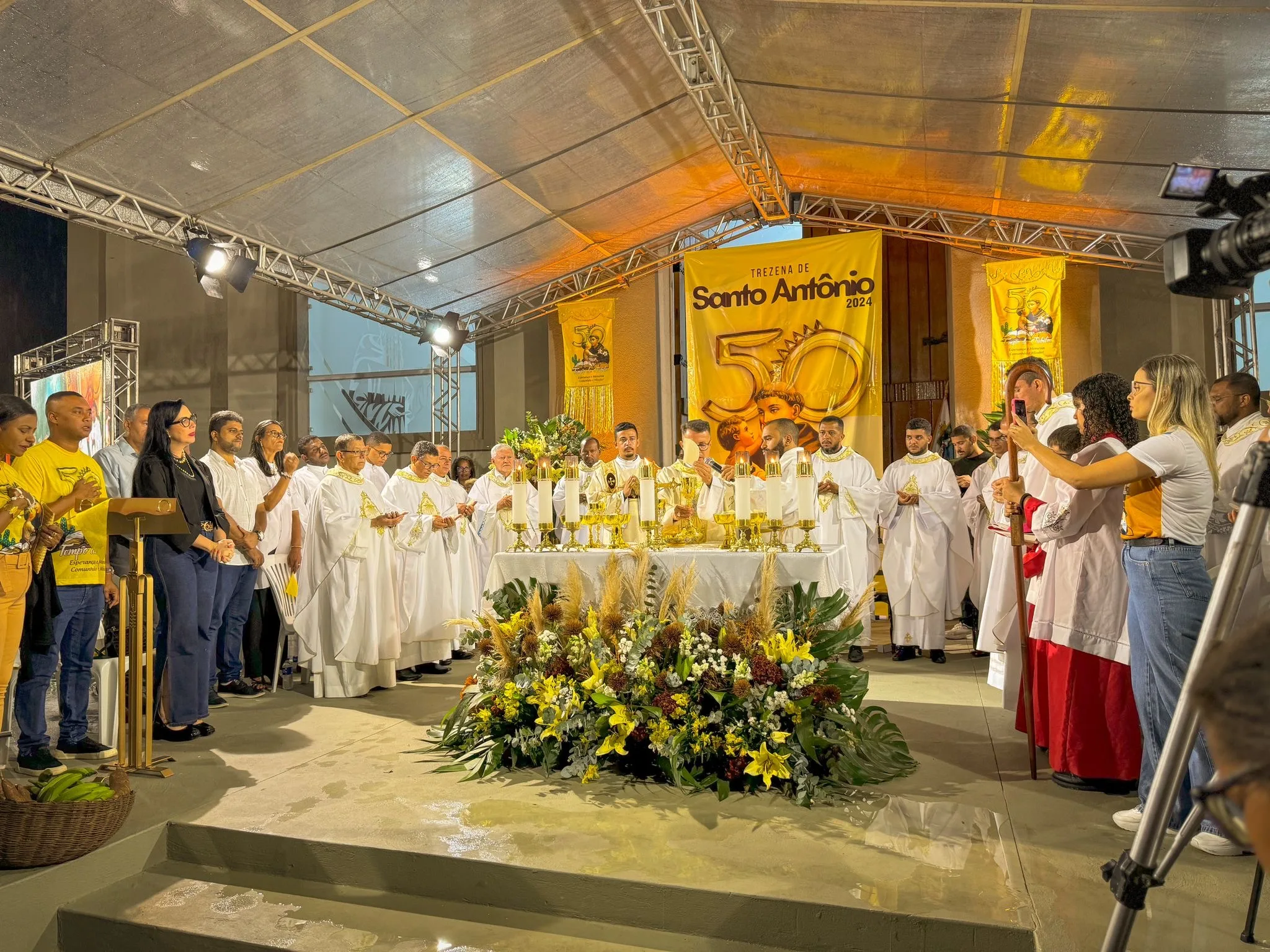 Com apoio da prefeitura, Trezena de Santo Antônio é iniciada em Alagoinhas; confira a programação completa