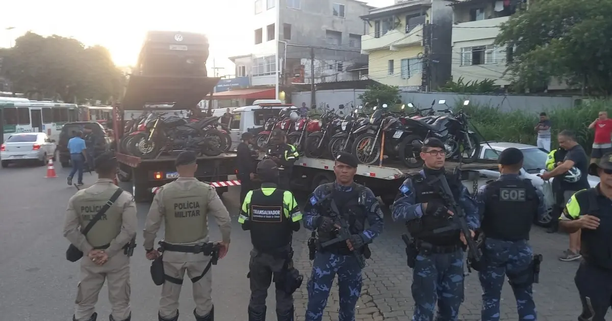 Blitz conjunta em Salvador retira 26 motos irregulares de circulação e aplica 38 notificações