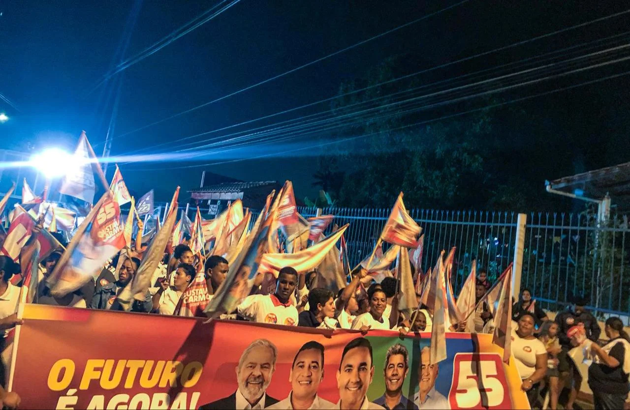 Apoio popular e mensagem de paz marcam caminhada de Gustavo Carmo e Luciano Sérgio no Mangalô