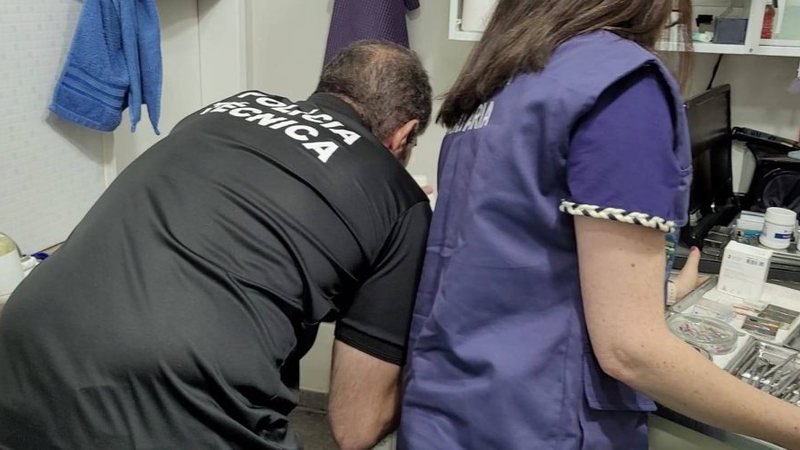 Falso dentista é preso na Bahia após deixar paciente internada com rosto paralisado