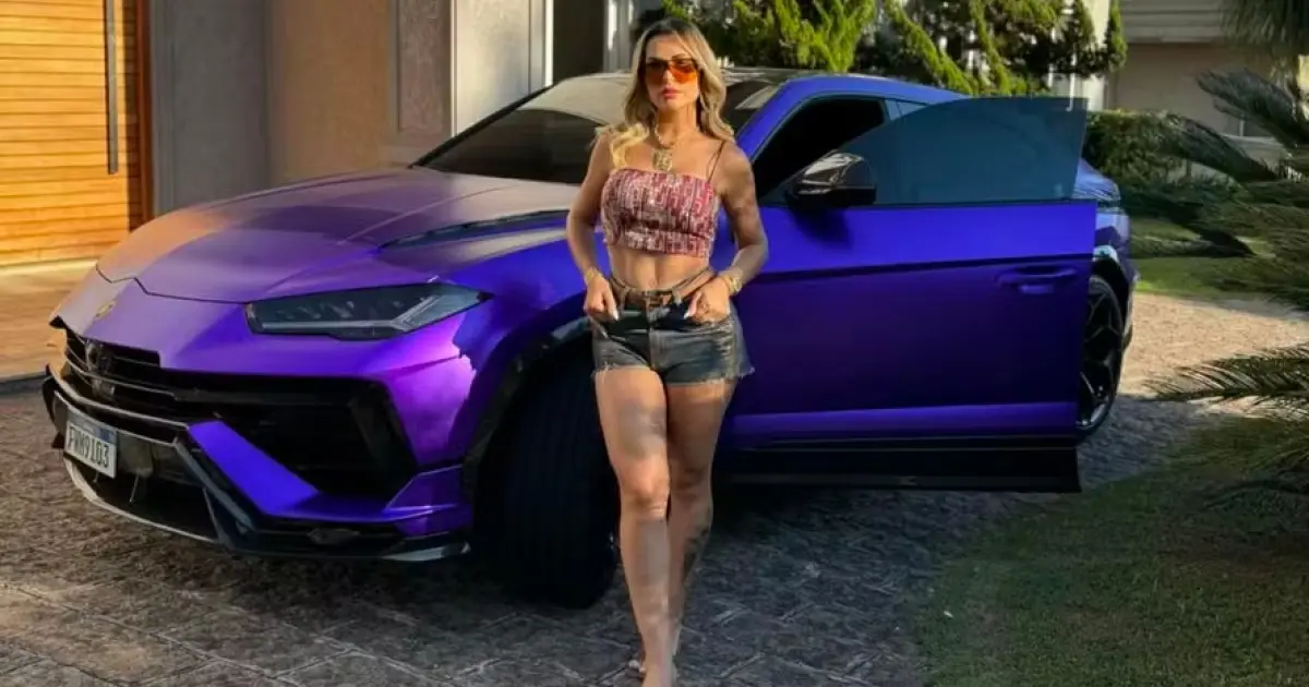 Lamborghini ostentado por Deolane Bezerra foi pivô de prisão no Recife