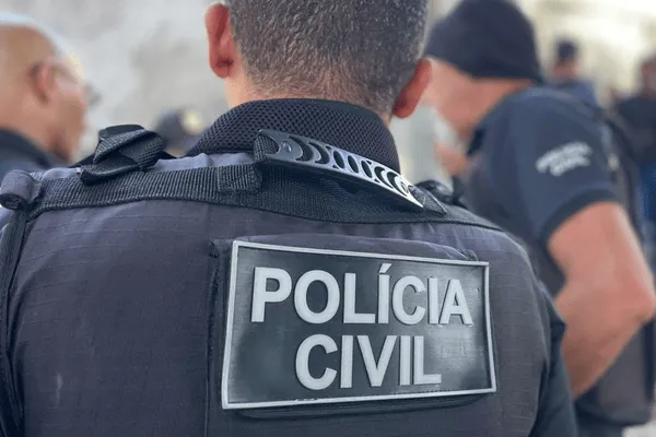 Homem é morto a tiros em via pública em Feira de Santana