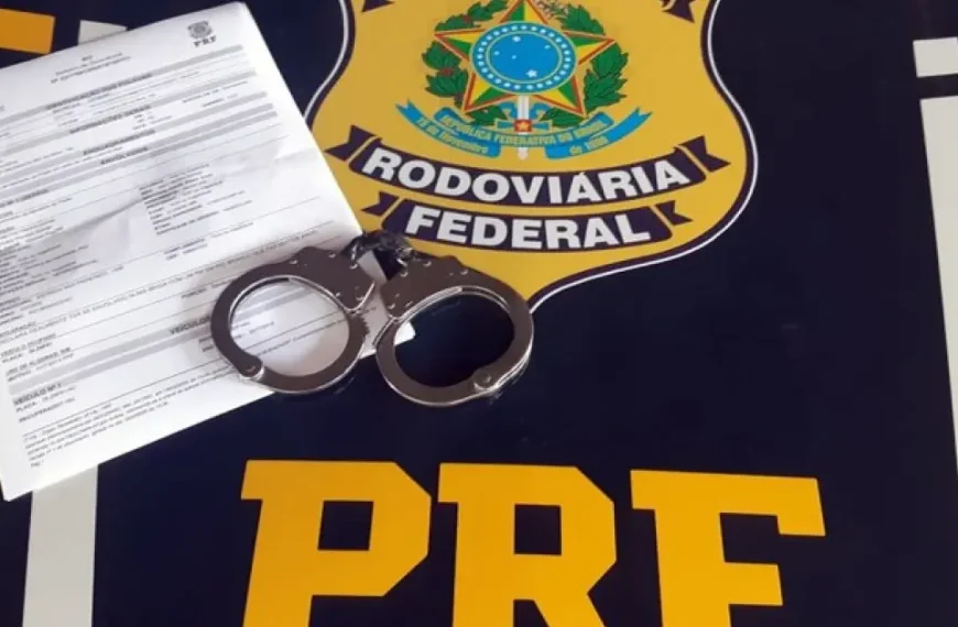 Foragido por aplicar golpes é flagrado após ação da PRF no Recôncavo baiano