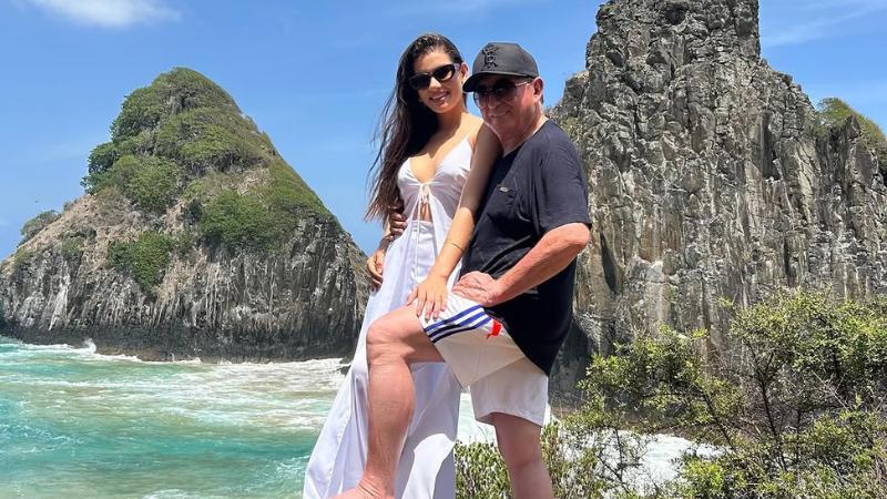 Amado Batista vai se casar com a namorada 50 anos mais nova, diz jornalista