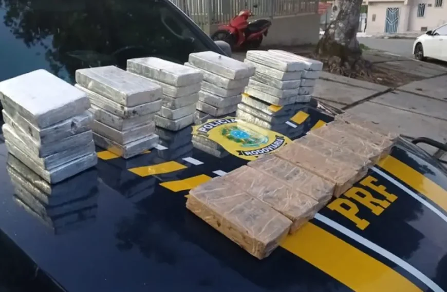 PRF apreende 38 kg de cocaína em carro usado em sequestro de vice-prefeito; droga tinha com destino Porto Seguro