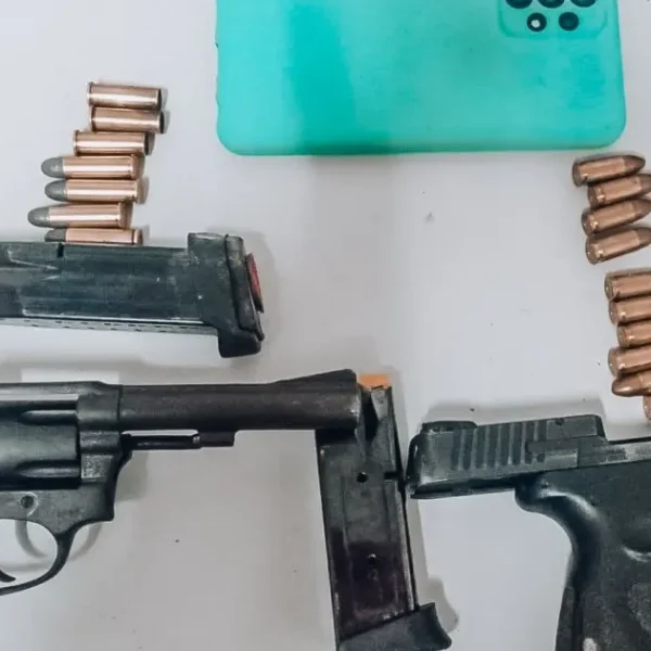 PM apreende armas de fogo em Mata de São João