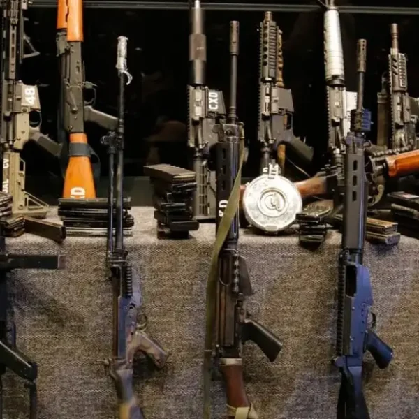 CACs não recadastram 7.600 armas de uso restrito adquiridas durante governo Bolsonaro