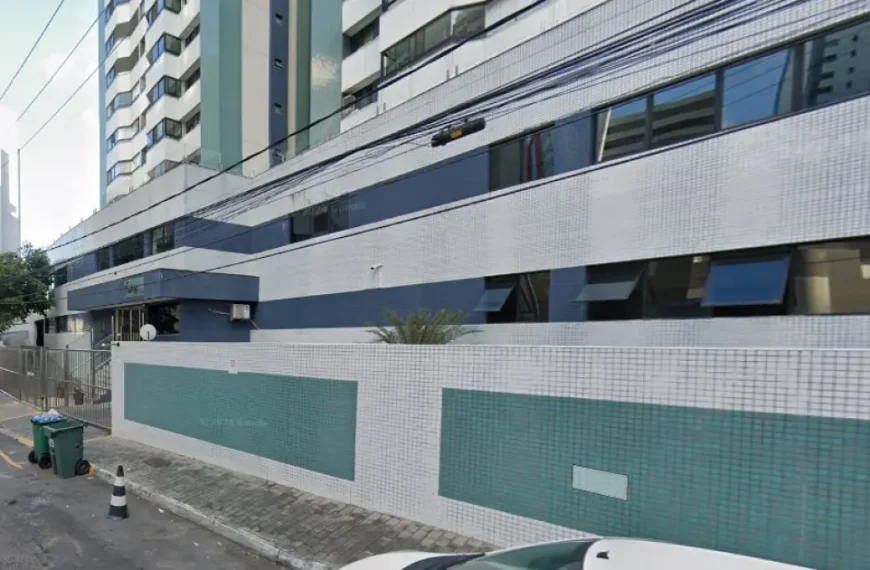 Ossada é encontrada em contêiner de lixo de prédio na Pituba, em Salvador