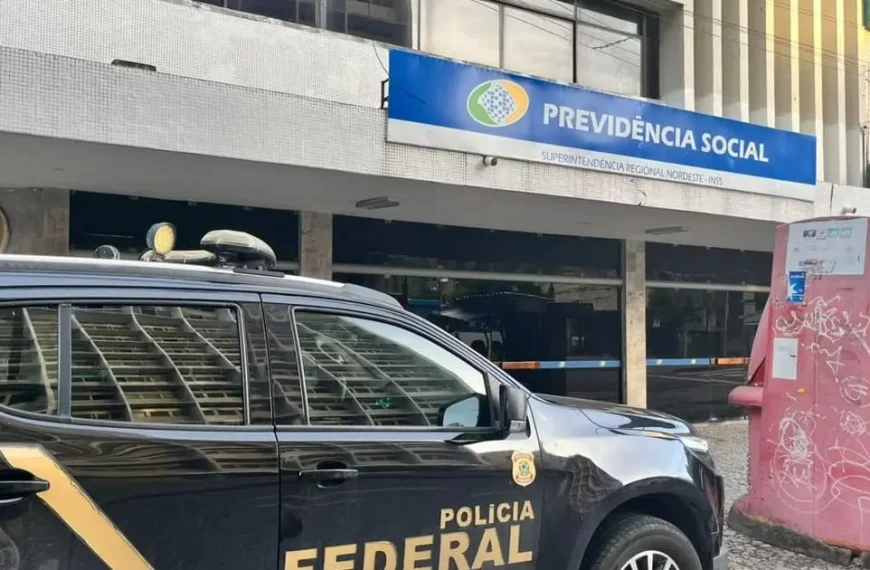 PF cumpre mandados de busca e apreensão na operação contra fraudes em descontos do INSS
