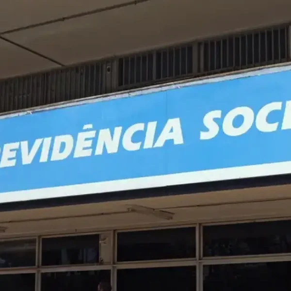 Fila do INSS chega a recorde de 2,7 milhões e gera custo de bilhões às contas públicas