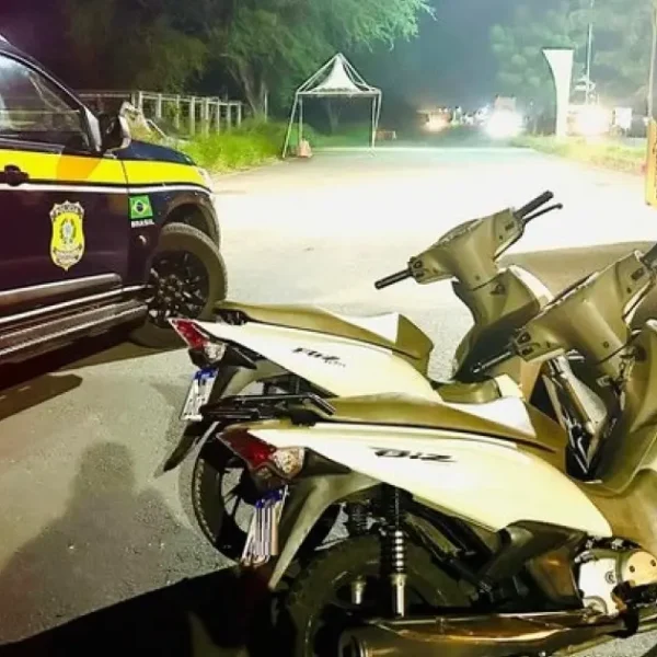 Polícia Federal intercepta ônibus com motonetas furtadas escondidas em bagageiro em Jequié