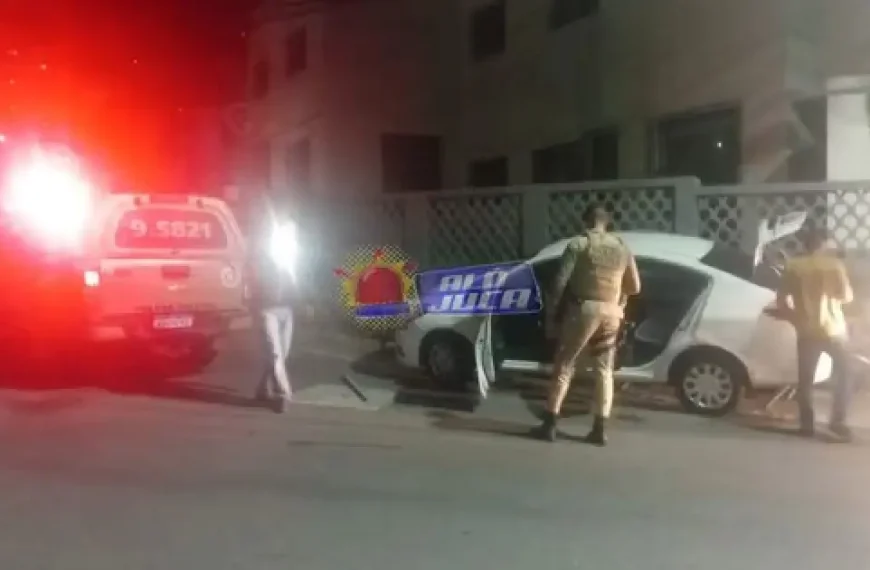 Carro roubado na Rótula do Abacaxi é recuperado após perseguição e troca de tiros na Federação
