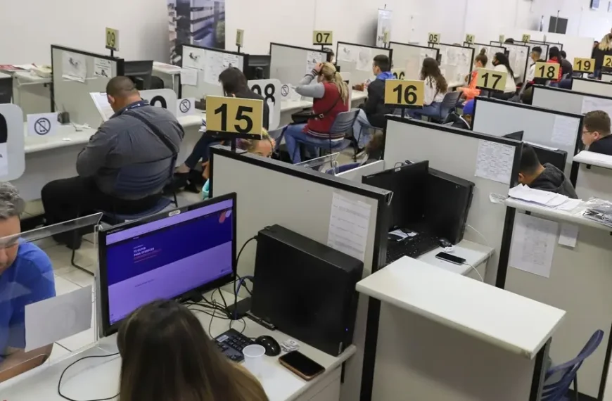 IBGE: taxa de desemprego no país cai a 6,2% em maio e emprego com carteira assinada bate recorde
