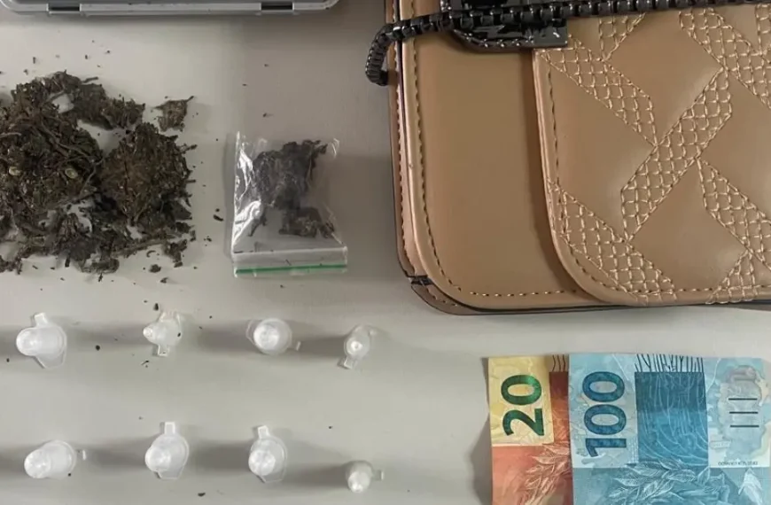 Polícia Militar prende suspeito de tráfico com drogas e dinheiro em Camaçari