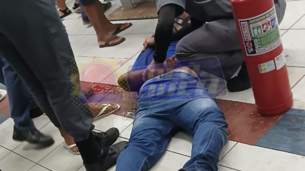 MULTIRÃO DO INSS: homem ameaça atear fogo em agência de Salvador na manhã deste domingo (31)