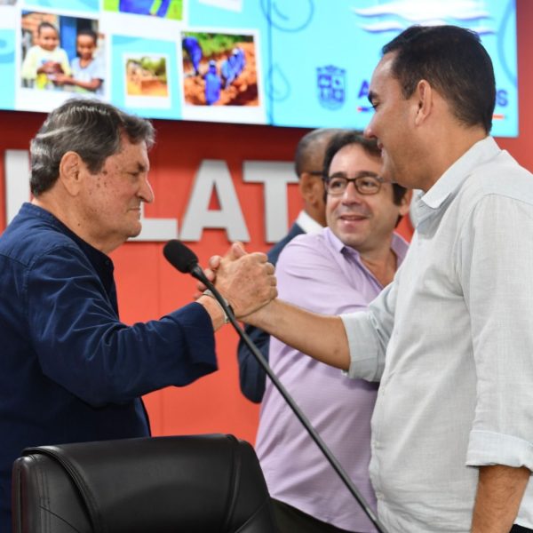Sessão Solene na Câmara celebra 60 anos do SAAE Alagoinhas