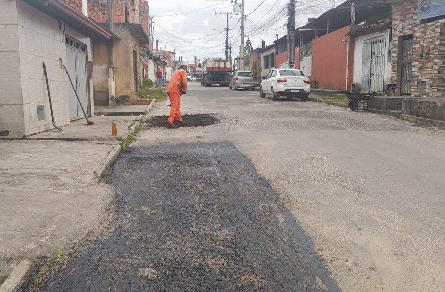 Seman inicia a semana com operação tapa-buraco em diferentes pontos da cidade