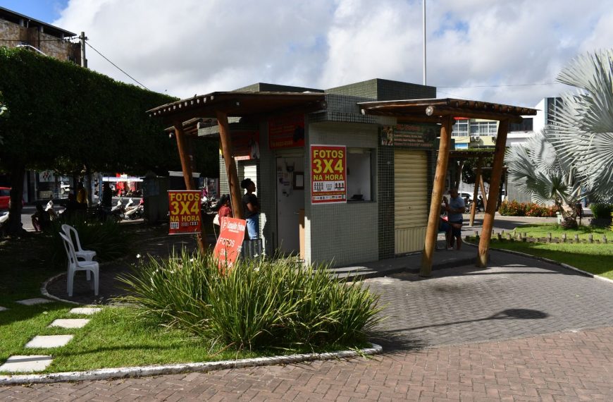 Prefeitura de Alagoinhas faz atualização cadastral de comerciantes de boxes do Município
