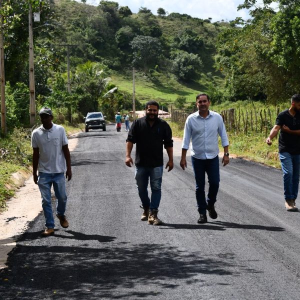 Pavimentação da estrada do Oiteiro está em processo de finalização