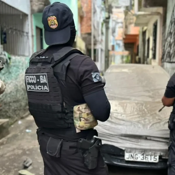 Polícias Civil, Militar e Federal deflagram megaoperação contra tráfico de armas na Bahia