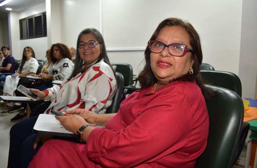 Oficina de atualização técnica fortalece Rede de Atenção Materno-Infantil em Alagoinhas