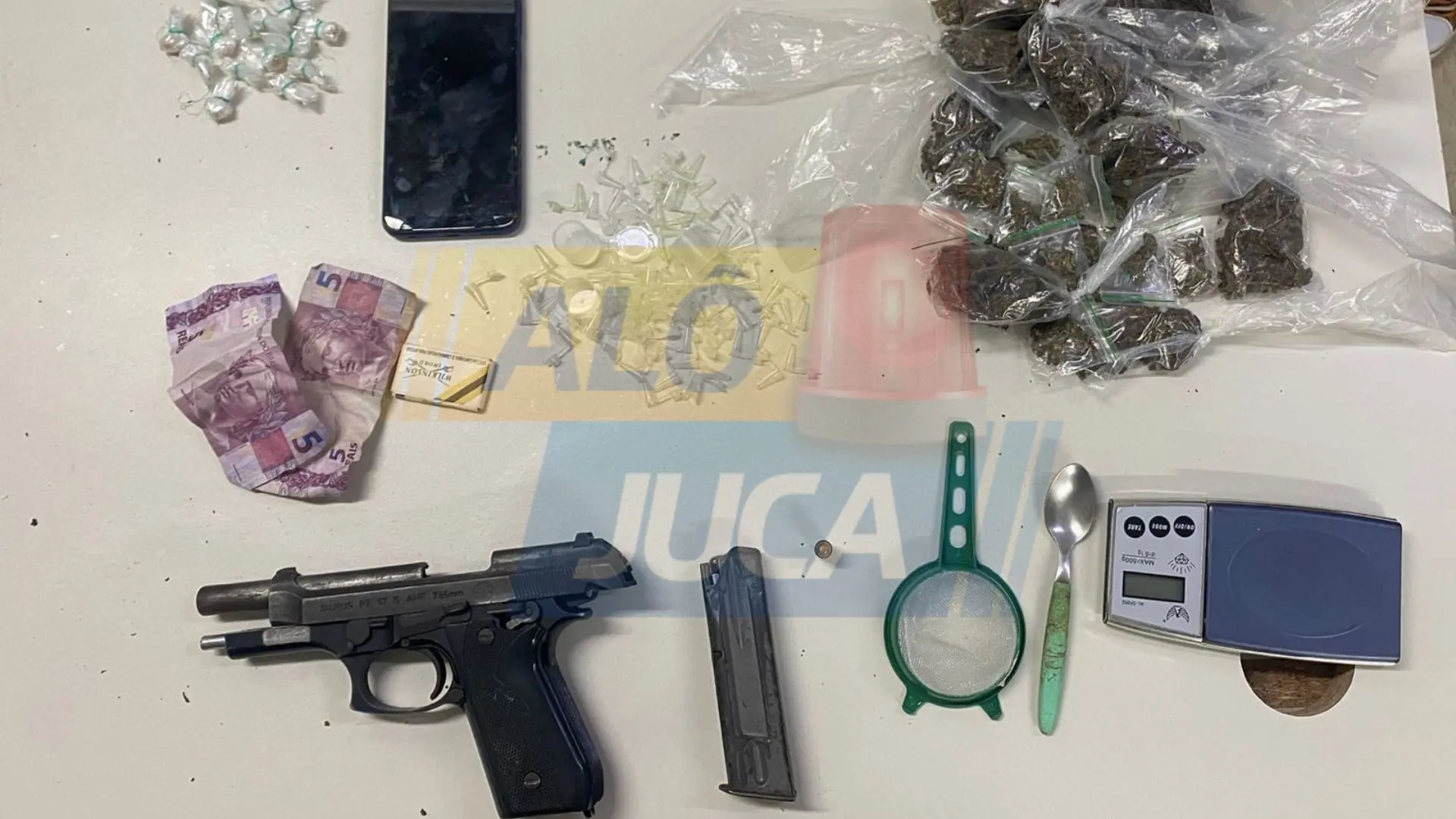 MENOS UM DO BDM: traficante armado é baleado em confronto com a PM em Cajazeiras; material do tráfico é apreendido