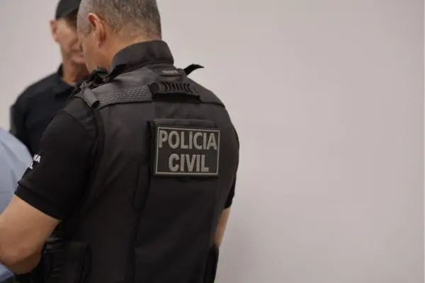 EM FLAGRANTE: homem é preso por agressão e roubo de bolsa da ex-companheira em Euclides da Cunha