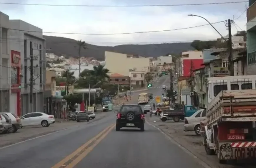 Idoso perde quase R$ 7 mil em golpe após pedir ajuda em agência bancária na Bahia