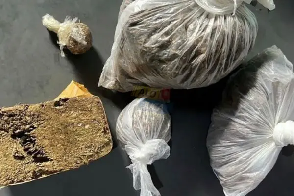 GOLAÇO DA PM: suspeito de tráfico é preso em Dias d’Ávila