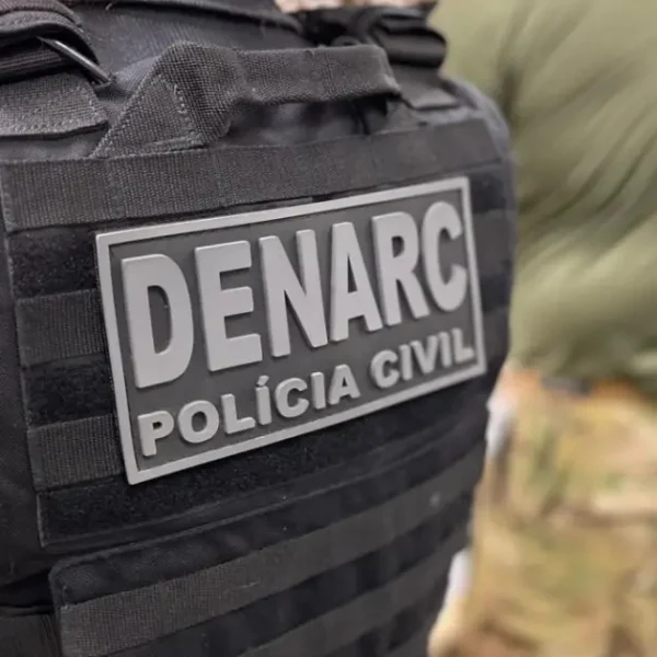 Polícia incinera uma tonelada de drogas apreendidas em Salvador e Feira de Santana