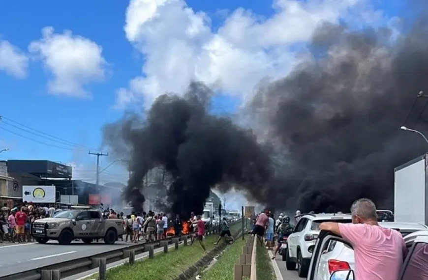 Manifestação bloqueia BA-099 e deixa trânsito lento em Abrantes