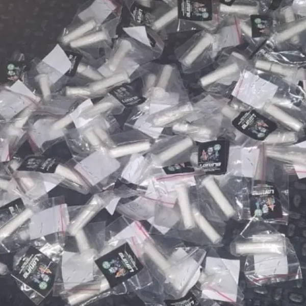 Polícia Militar apreende droga em Pernambués