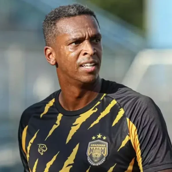 Jô é preso novamente por dívida de pensão no Rio; detenção é a quarta do ex-atacante