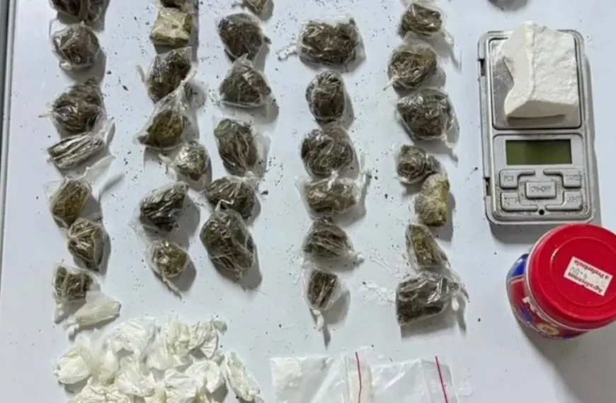 PM prende suspeito de tráfico de drogas em Santa Rita de Cássia