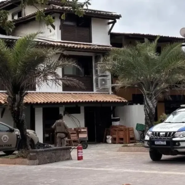 Perícia trabalha com hipótese de curto-circuito em incêndio que matou criança na Praia do Forte