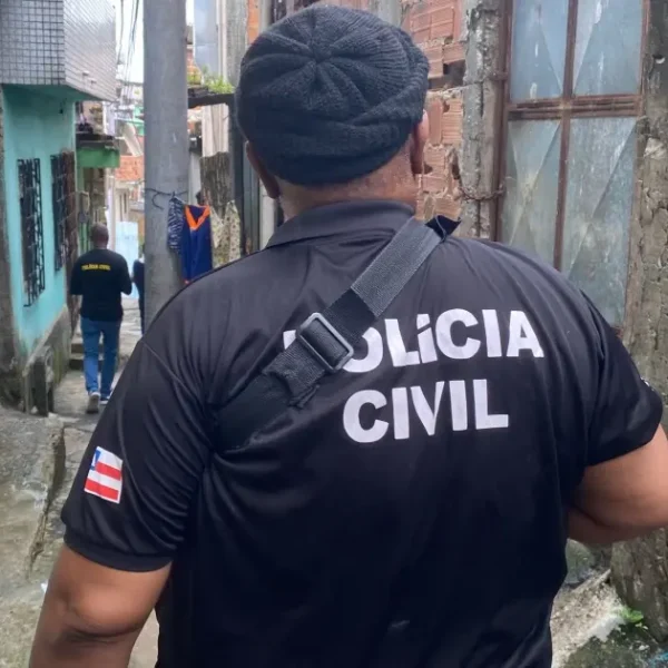 Falso policial é preso em Feira acusado de violentar mulheres em serviços de acompanhantes