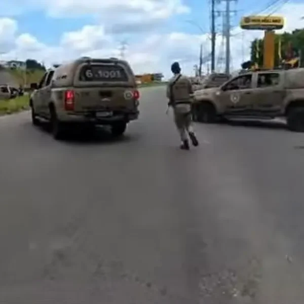 PM registra troca de tiros na BR-324, em Salvador