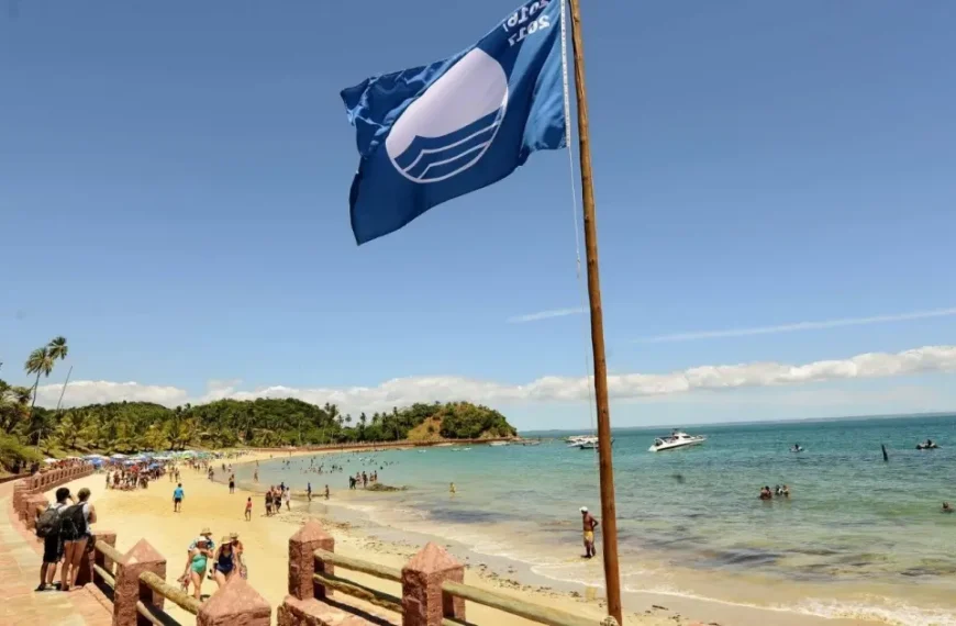 Bahia conquista cinco certificações Bandeira Azul para praias e marina na temporada 2025/2026
