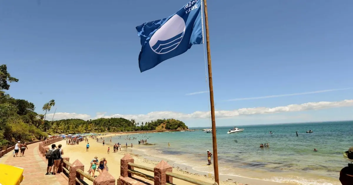 Bahia conquista cinco certificações Bandeira Azul para praias e marina na temporada 2025/2026