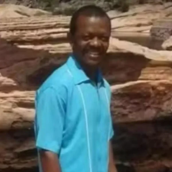 TRAGÉDIA: Idoso morre e mulher fica ferida após acidente com máquina de obras na BA-099