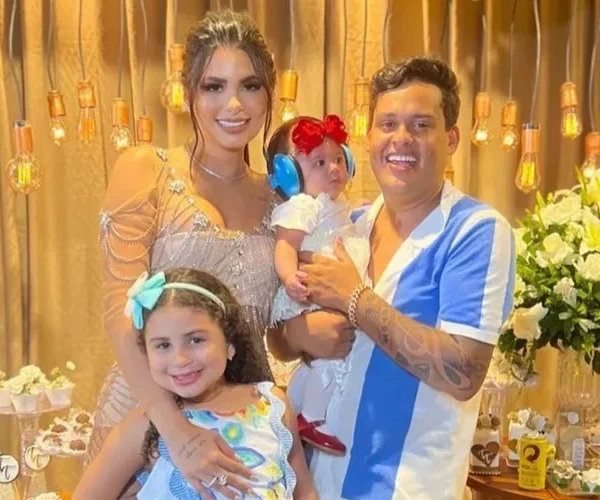 Foto polêmica de Thiago Aquino teve motivo; entenda