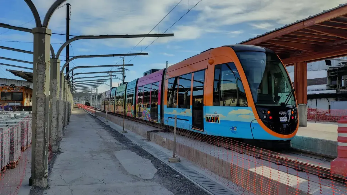 MOBILIDADE: VLT realiza primeira viagem-teste entre Calçada e Lobato nesta sexta-feira (19)