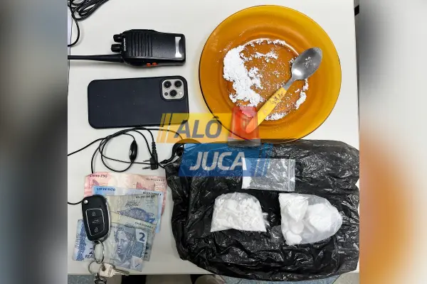 EM POSSE DE COCAÍNA: homem é preso por tráfico de drogas em Camaçari