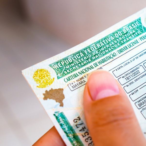 Detran esclarece situação da nova CNH na Bahia e dá prazo para adaptação; entenda