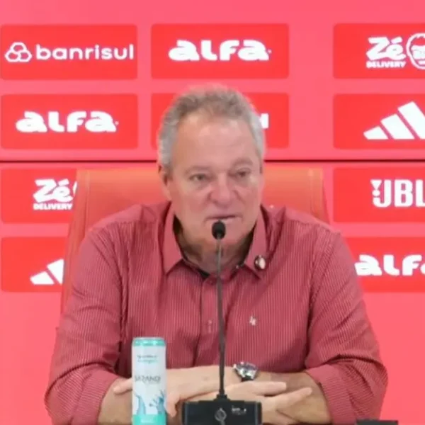 Abel Braga usa termo homofóbico em apresentação no Internacional: “Parece time de viad*”