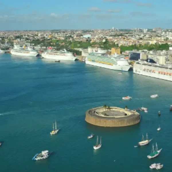 Apreensões de drogas no Porto de Salvador somam 631 kg em 2025, aponta Receita Federal