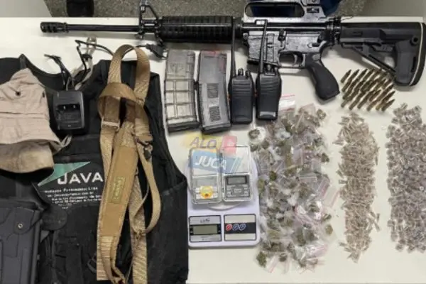 MAIS UM FUZIL: Rondesp BTS apreende arma, drogas e equipamentos após troca de tiros em Periperi
