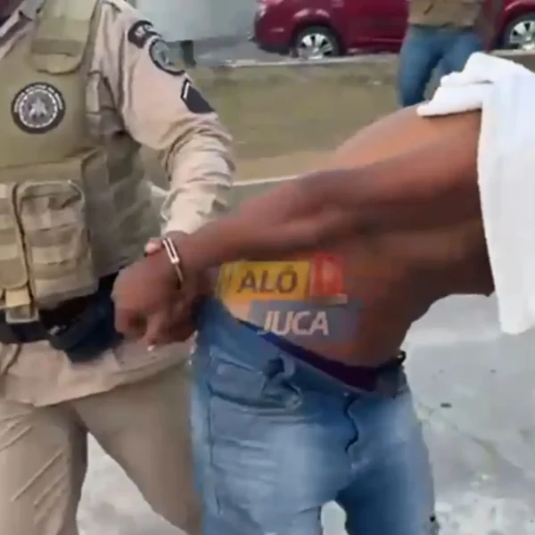PEGO NO PULO: suspeito de furto é preso após ser detido por populares no Rio Vermelho
