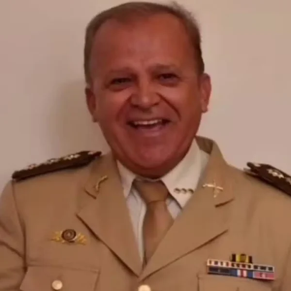 Coronel reformado da PM morre após colisão com caminhão na BA-263